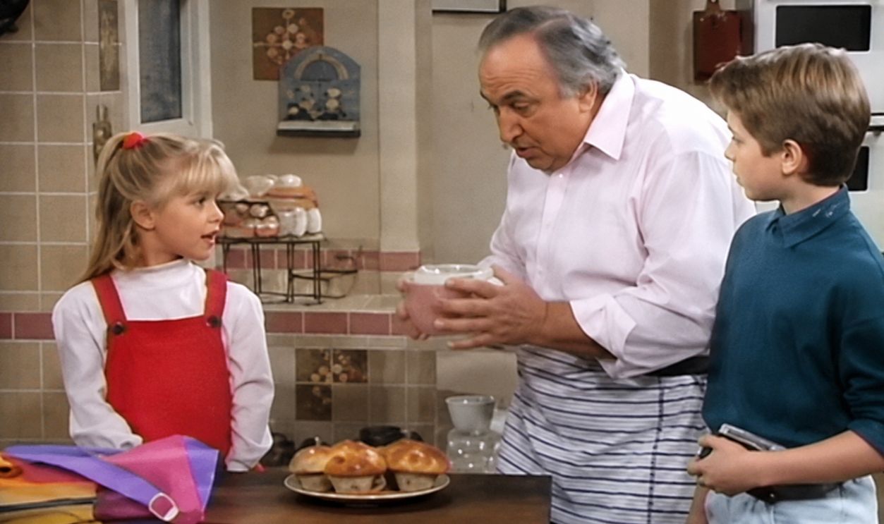 Screenshot from The Family Man (1990-1991)