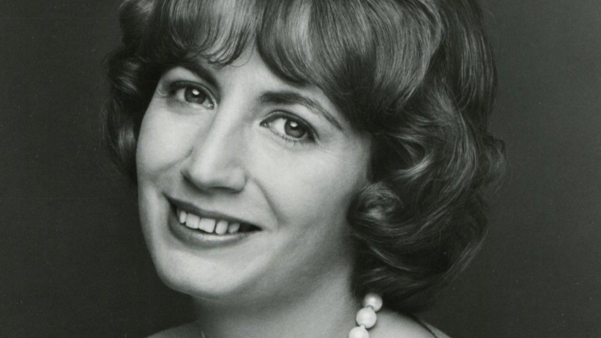Penny Marshall publicity photo for Laverne & Shirley, dated January 13, 1976