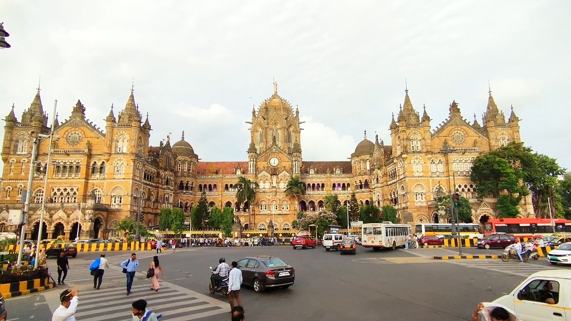 Chhatrapati Shivaji Terminus (a UNESCO World Heritage Site. Images by Dr. Raju Kasambe