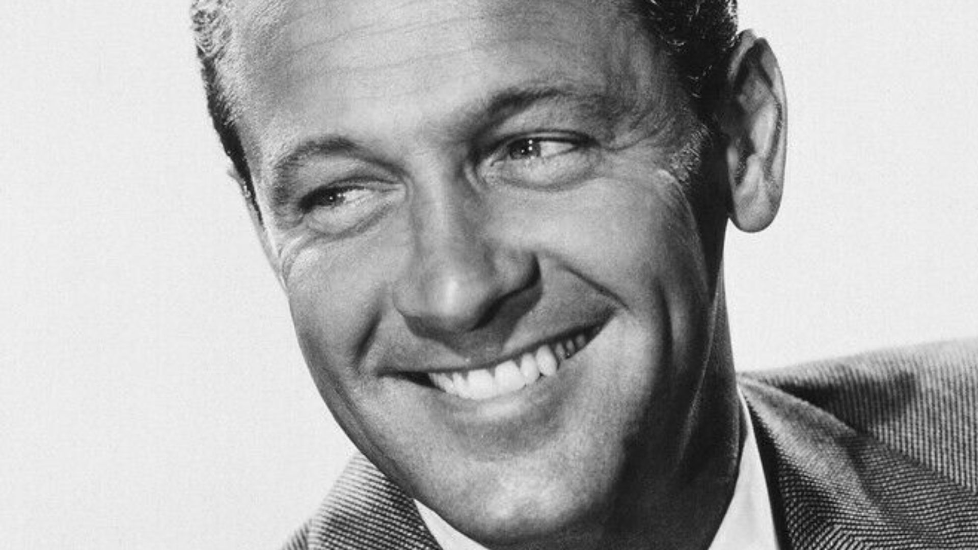 Publicity photo of William Holden for Sunset Boulevard