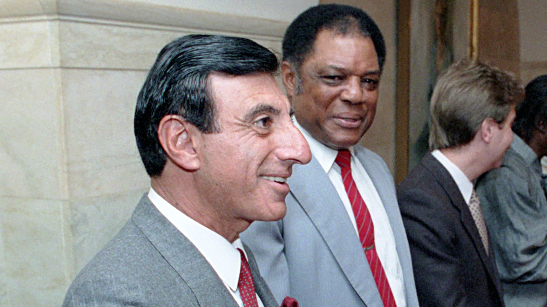 File:Photo Op. President Ronald Reagan Greeting Actor Jamie Farr from The Washington Charities Dinner in The Ground Floor Corridor - DPLA - 7816e238803cab206af7fd93d0a393b2.jpg