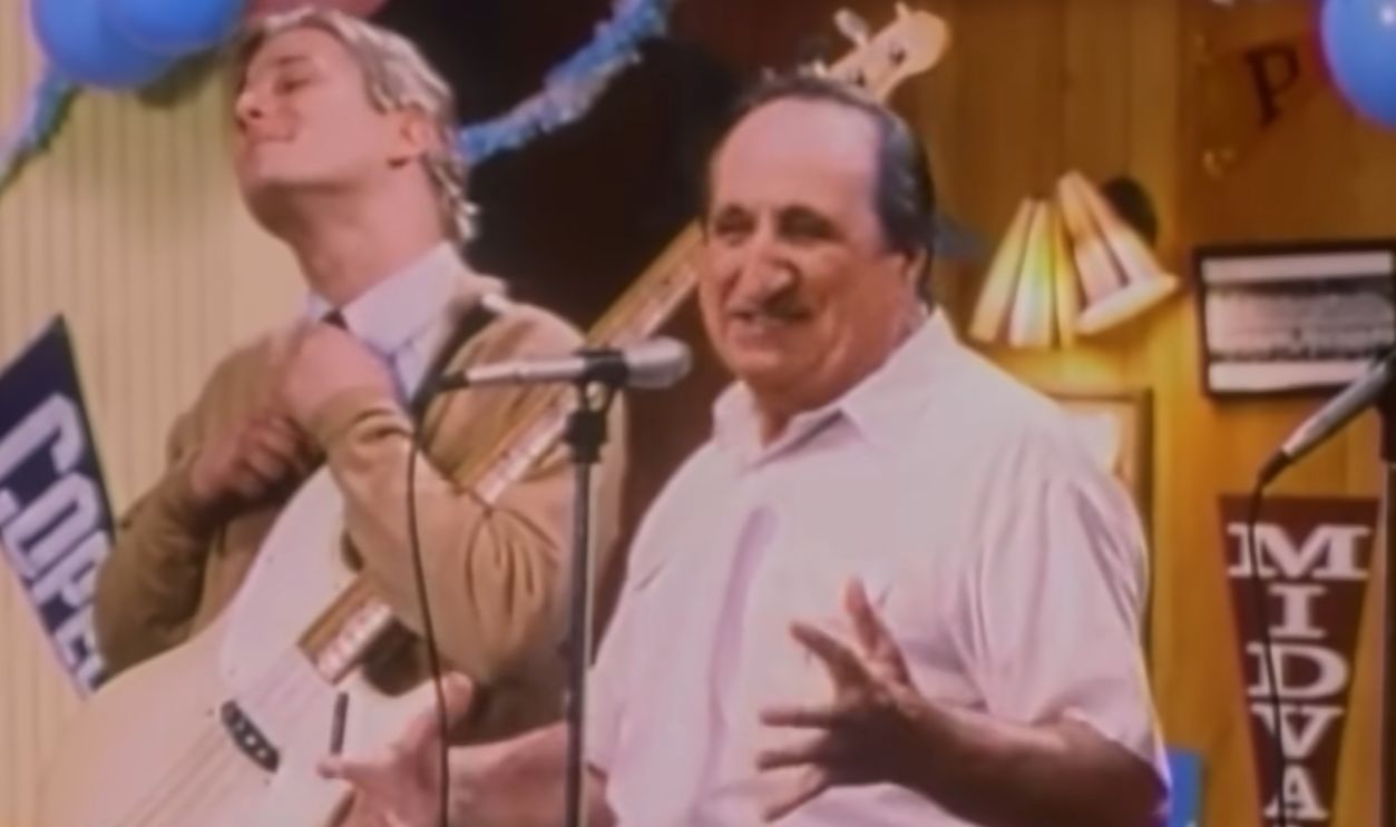 Screenshot from Buddy Holly (1994)