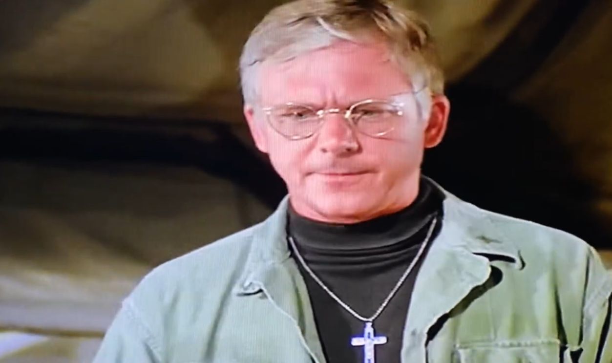 Screenshot from MASH* (1972–1983)
