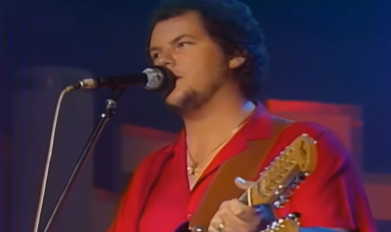 Screenshot from Sailing (1980)