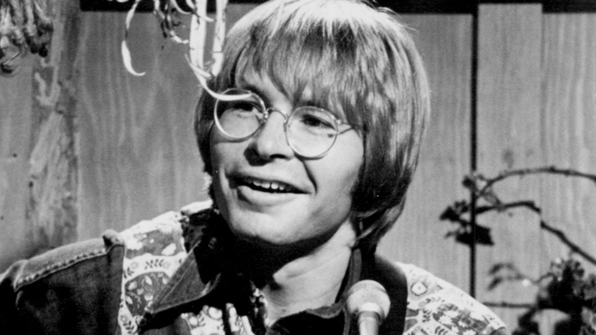 Photo of John Denver from the television special An Evening With John Denver.