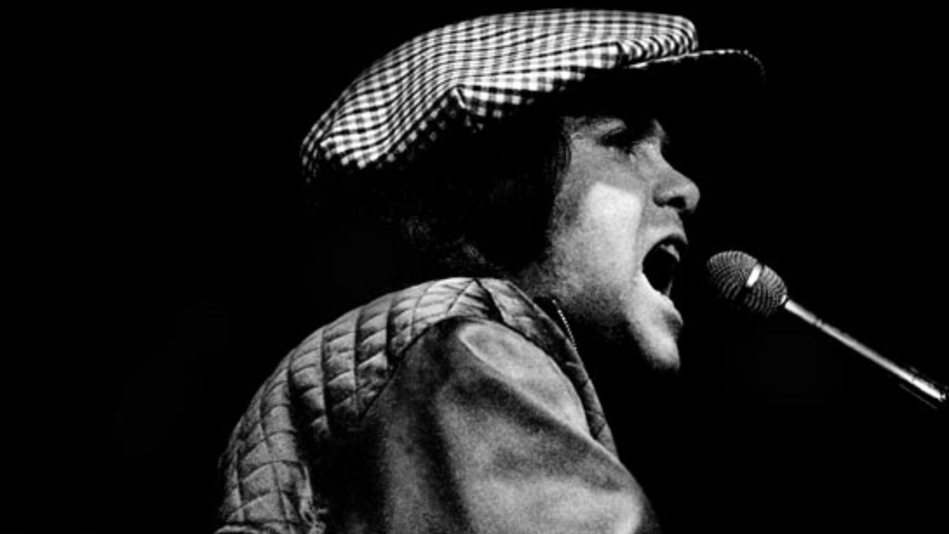 Elton John performing live in concert, late 1970s Photo: Eddie Mallin