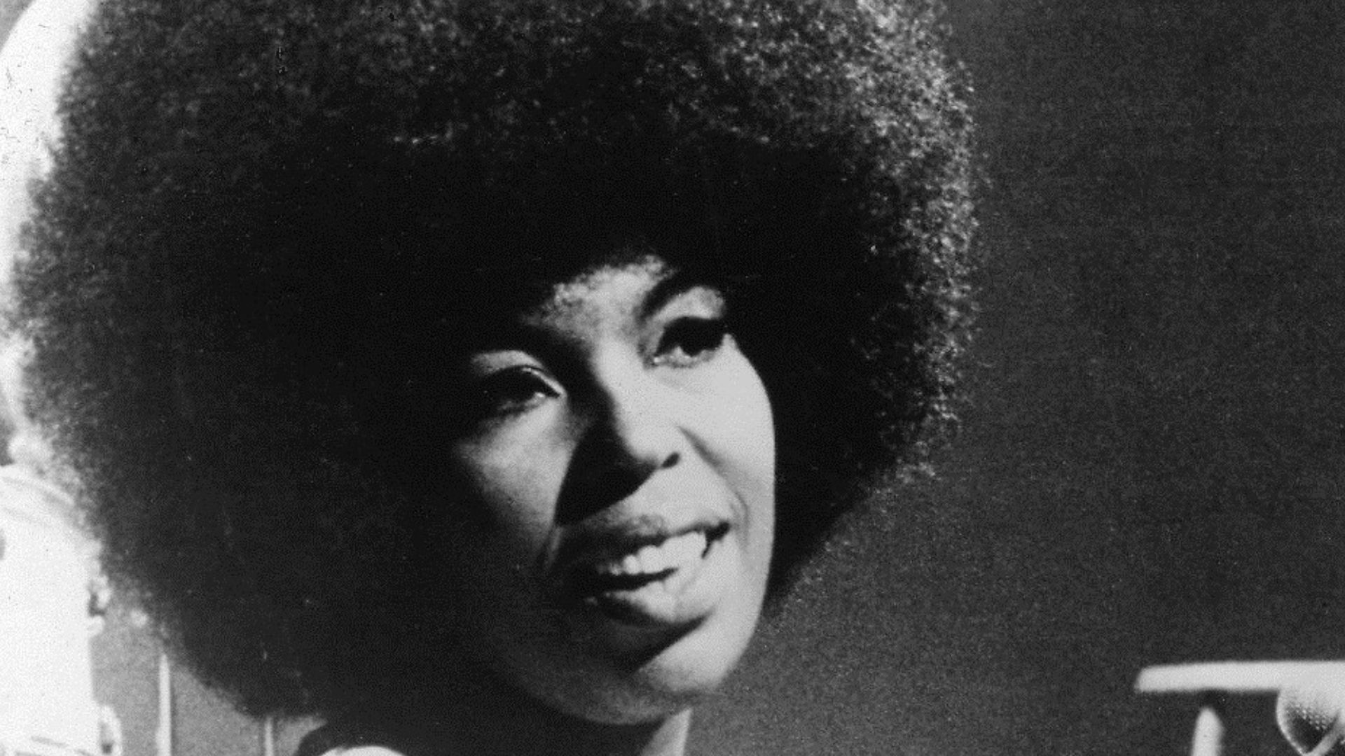 Photo of singer Roberta Flack.