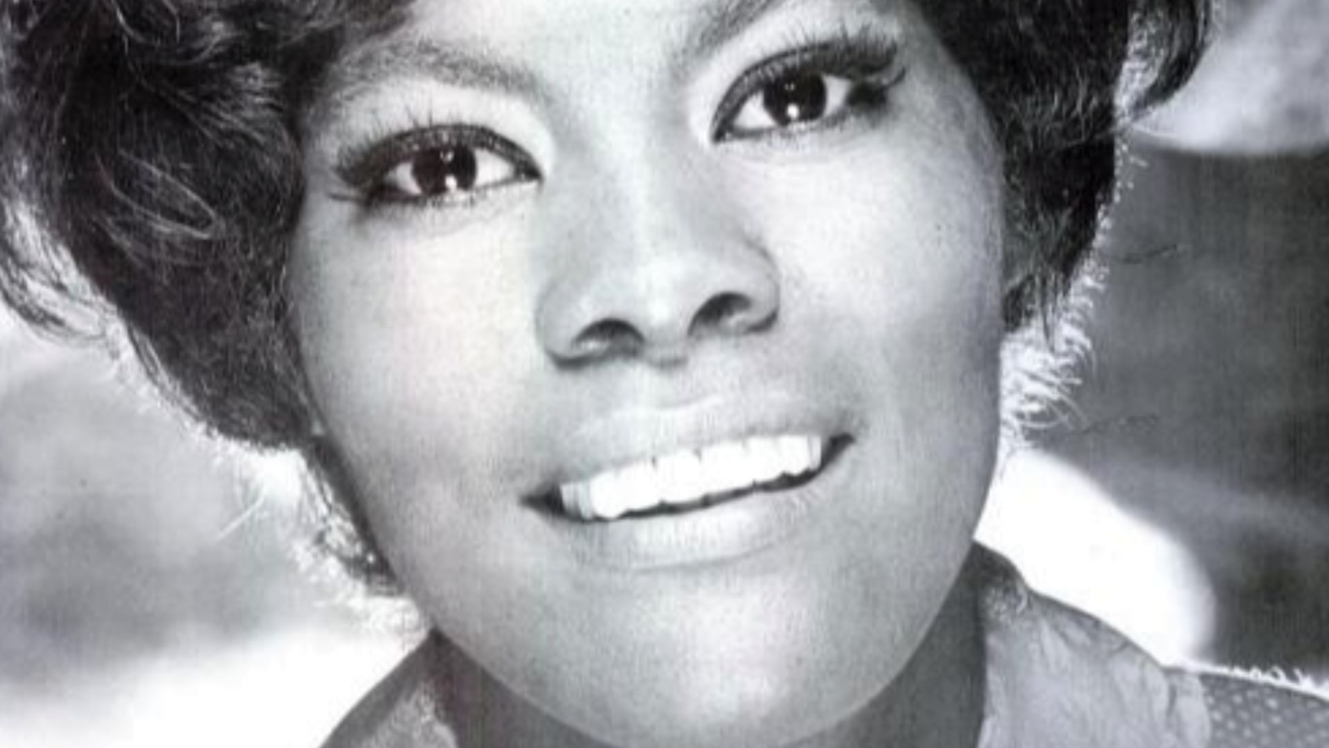 Dionne Warwick's new Single Paper Mache'. Produced by Burt Bacharach