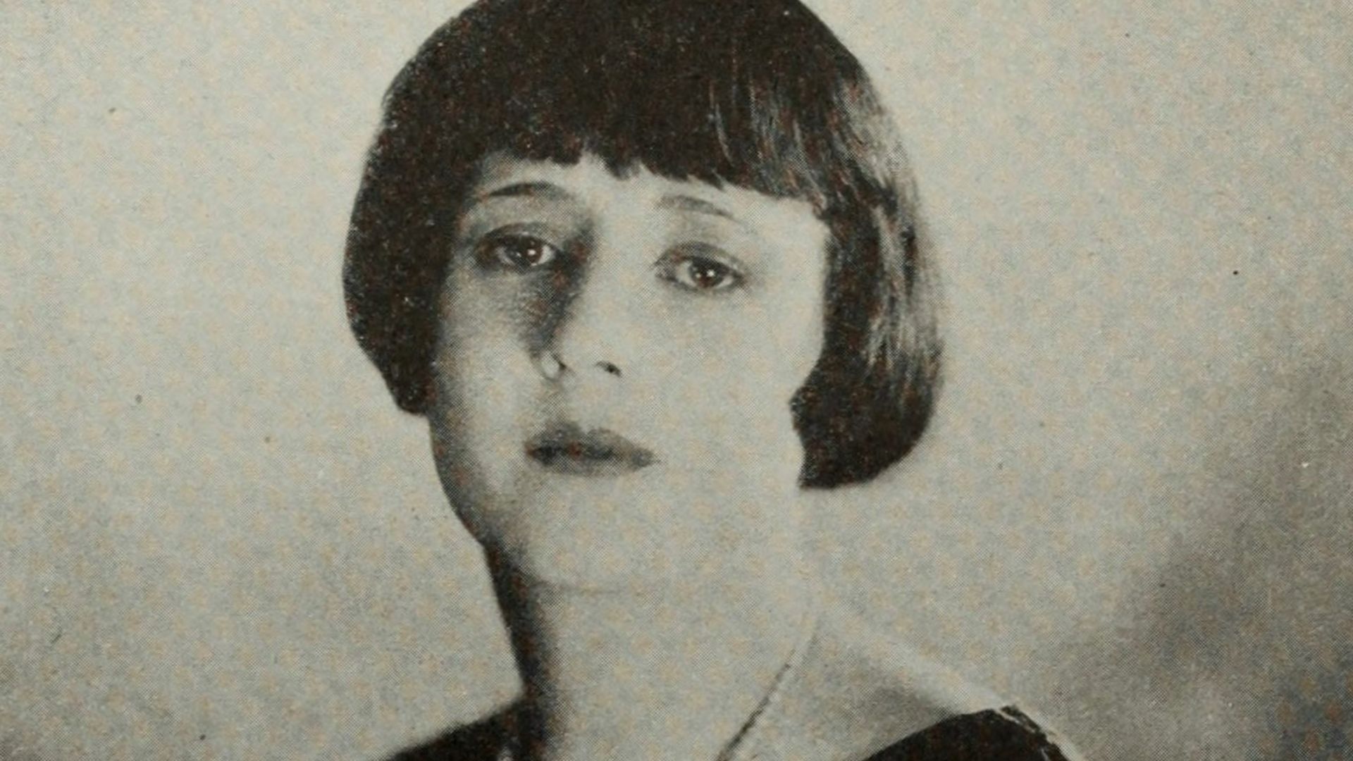 Actress Jean Acker from page 69 of the November 1922 Photoplay.