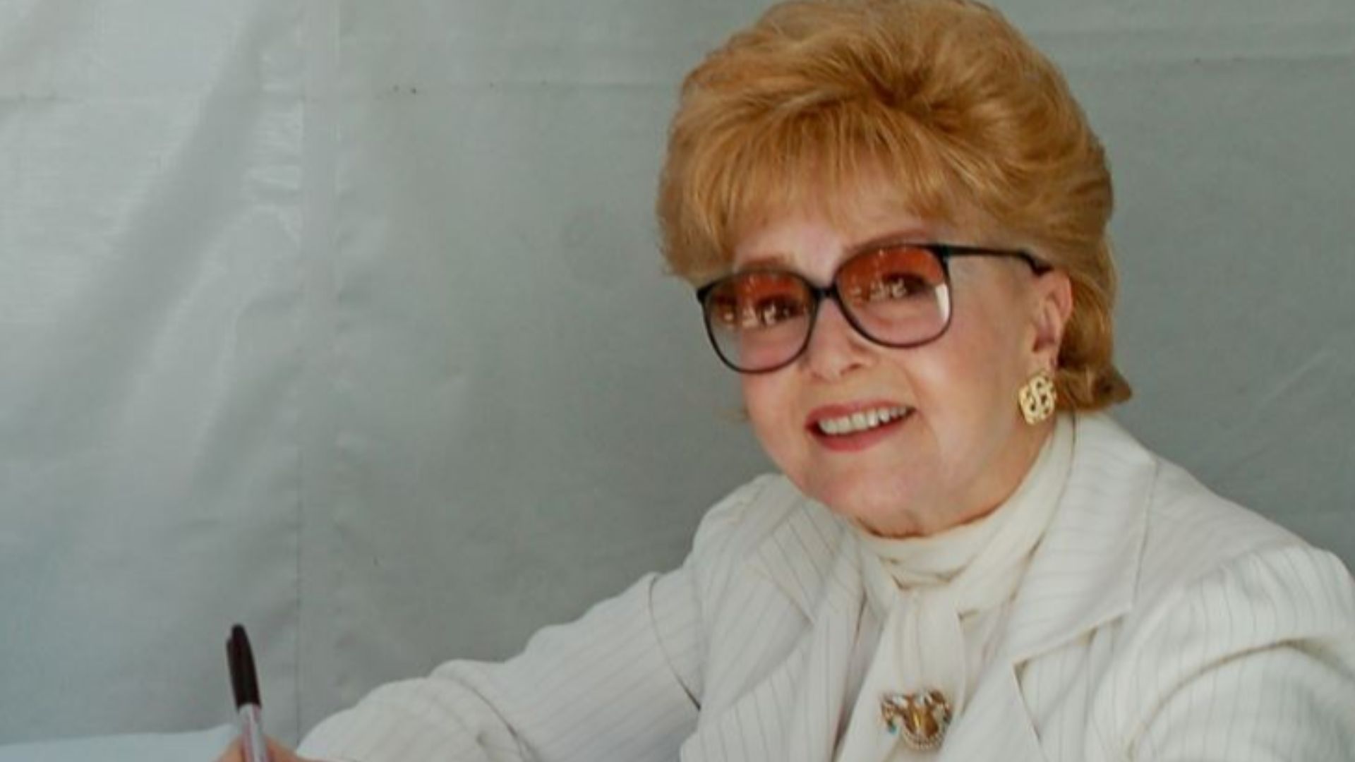 Debbie Reynolds at the LA Festival of Books.