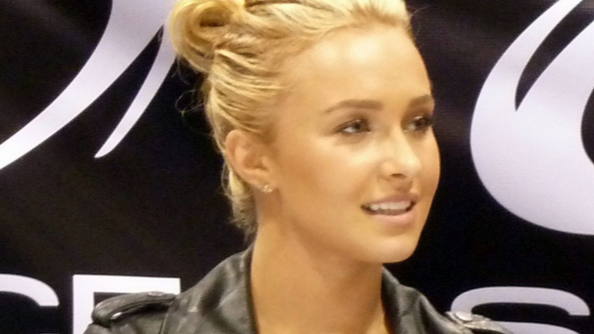 Actress Hayden Panettiere at Fan Expo 2011 in Toronto.