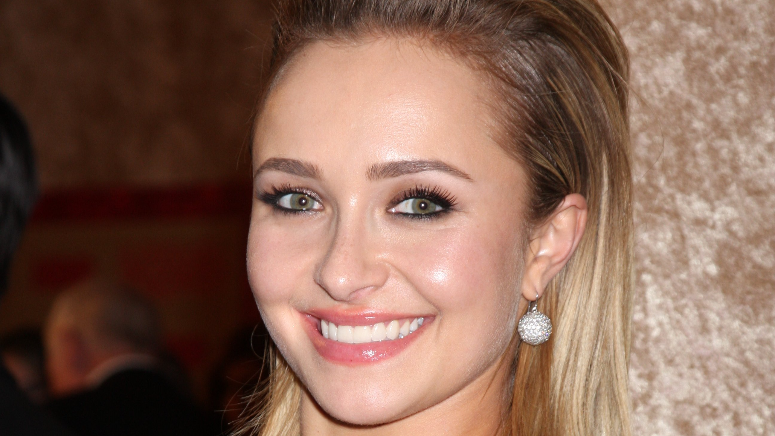 Hayden Panettiere wearing a black top at the HBO 2014 Golden Globe Party