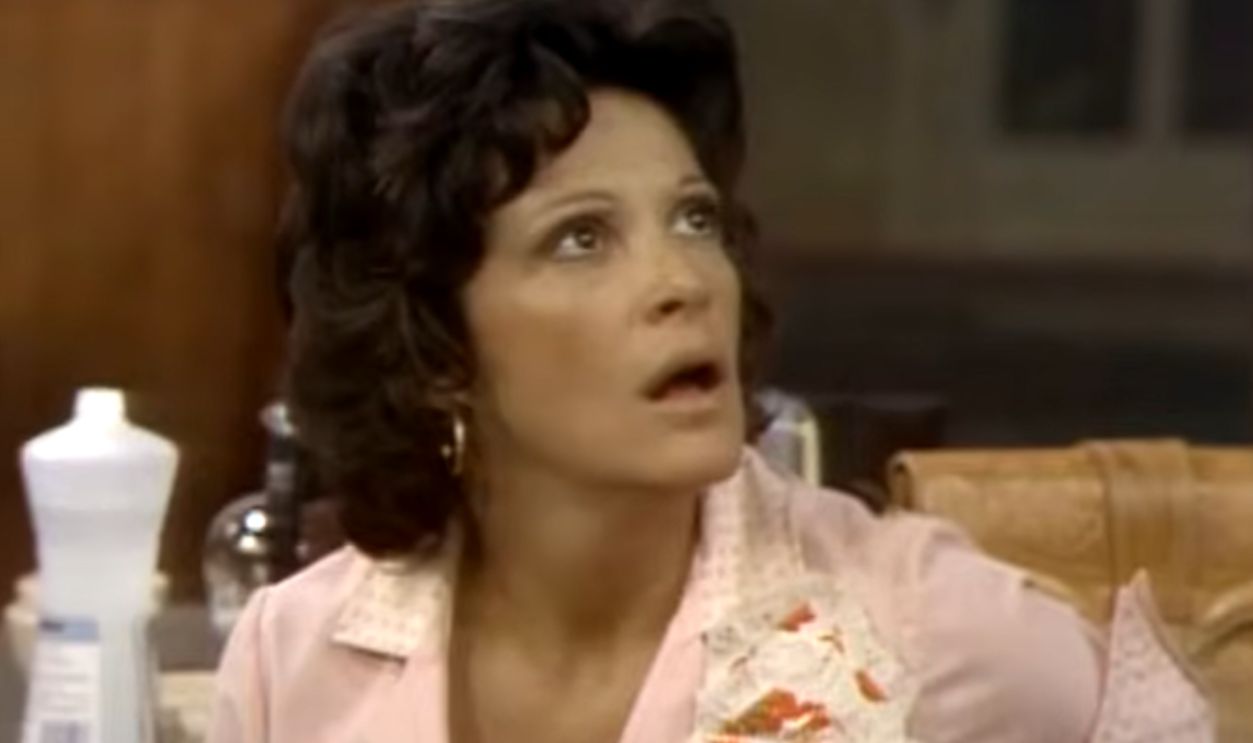 Screenshot from Alice (1976-1985)