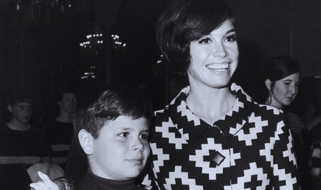Gettyimages - 3232891, Moore And Son