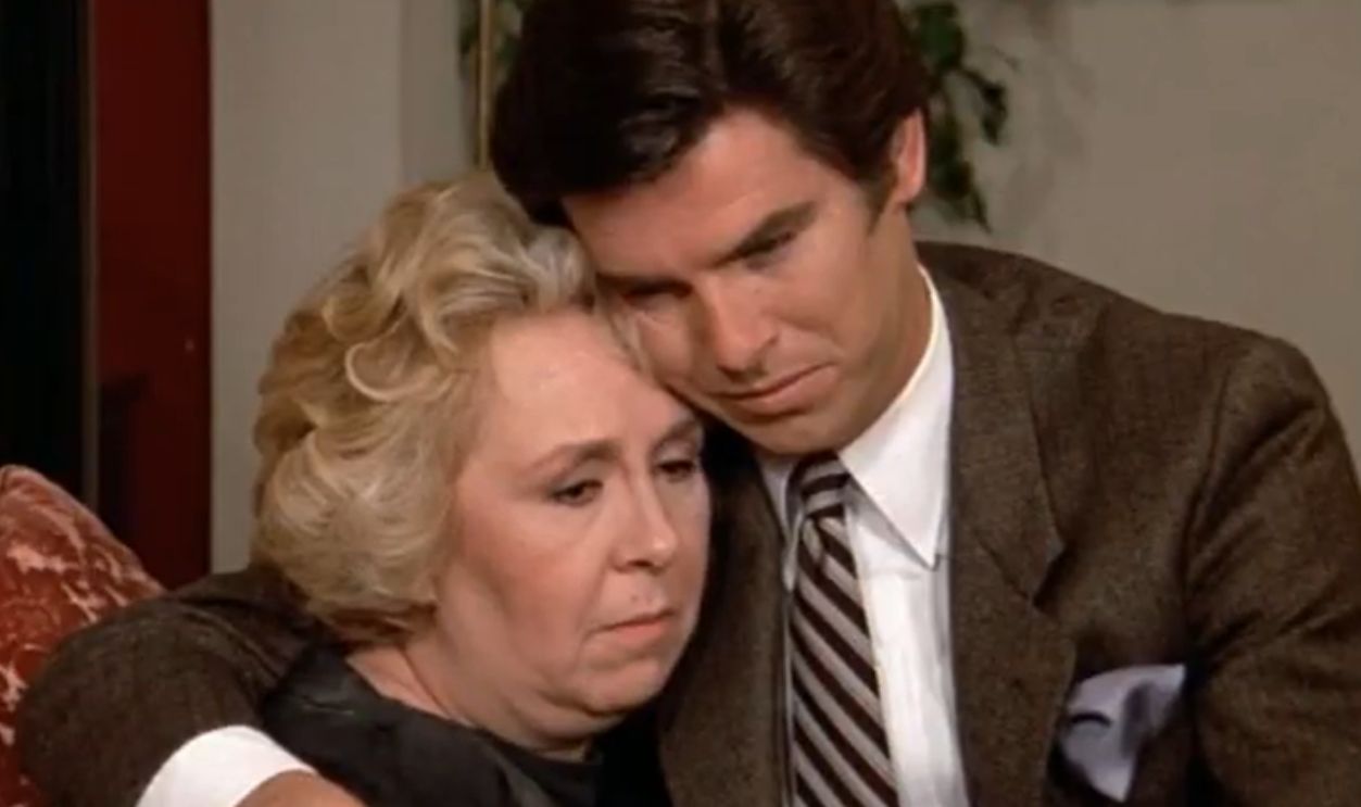 Screenshot from Remington Steele (1982-1987)