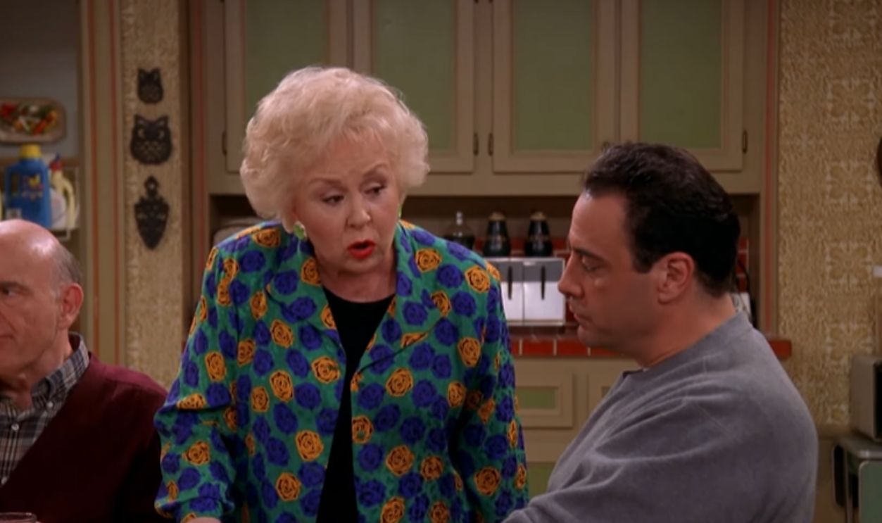 Screenshot from Everybody Loves Raymond (1996-2005)