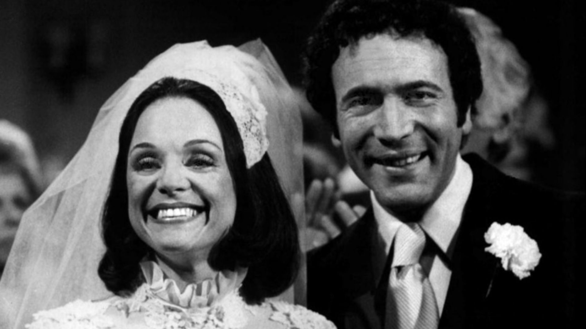 Photo of Valerie Harper as Rhoda Morgenstern and David Groh as Joe Girard from the television program Rhoda.  This is a wedding photo of Rhoda and Joe.