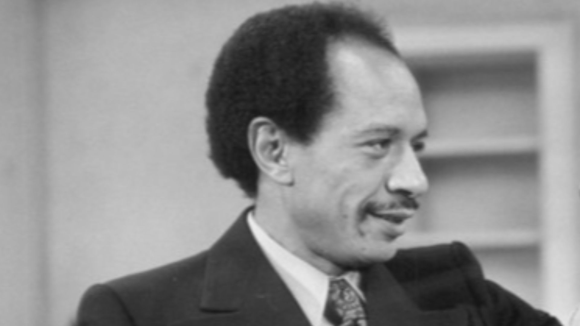 Publicity photo from  All in the Family. Pictured are Sherman Helmsley (George Jefferson) and Isabel Sanford (Louise Jefferson) as they pack to move from Queens to Manhattan. This began the television series The Jeffersons.