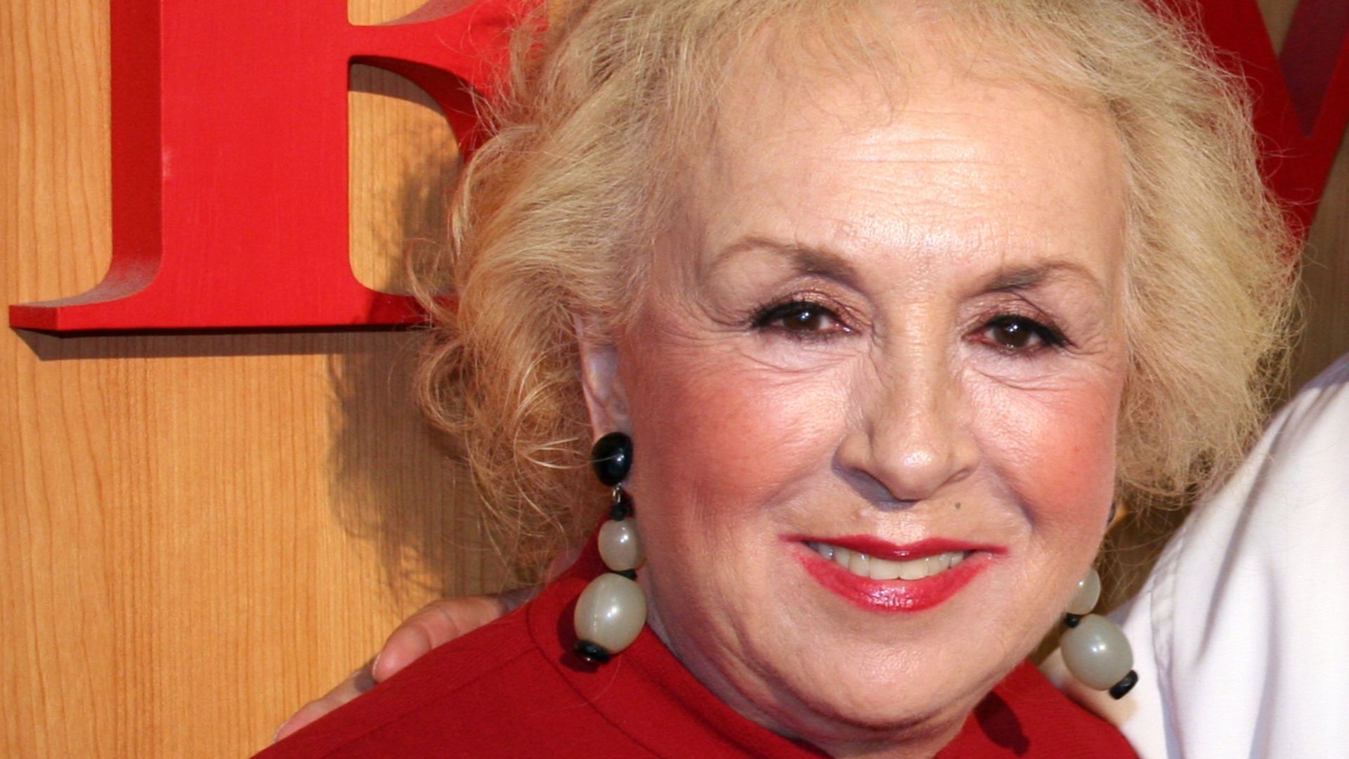 I personally took this photo of Doris Roberts while she was in San Diego.
Please acknowledge