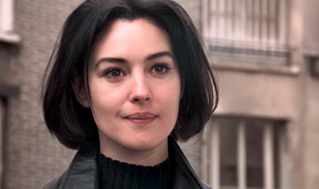Screenshot from The Apartment, Cinemien (1996)