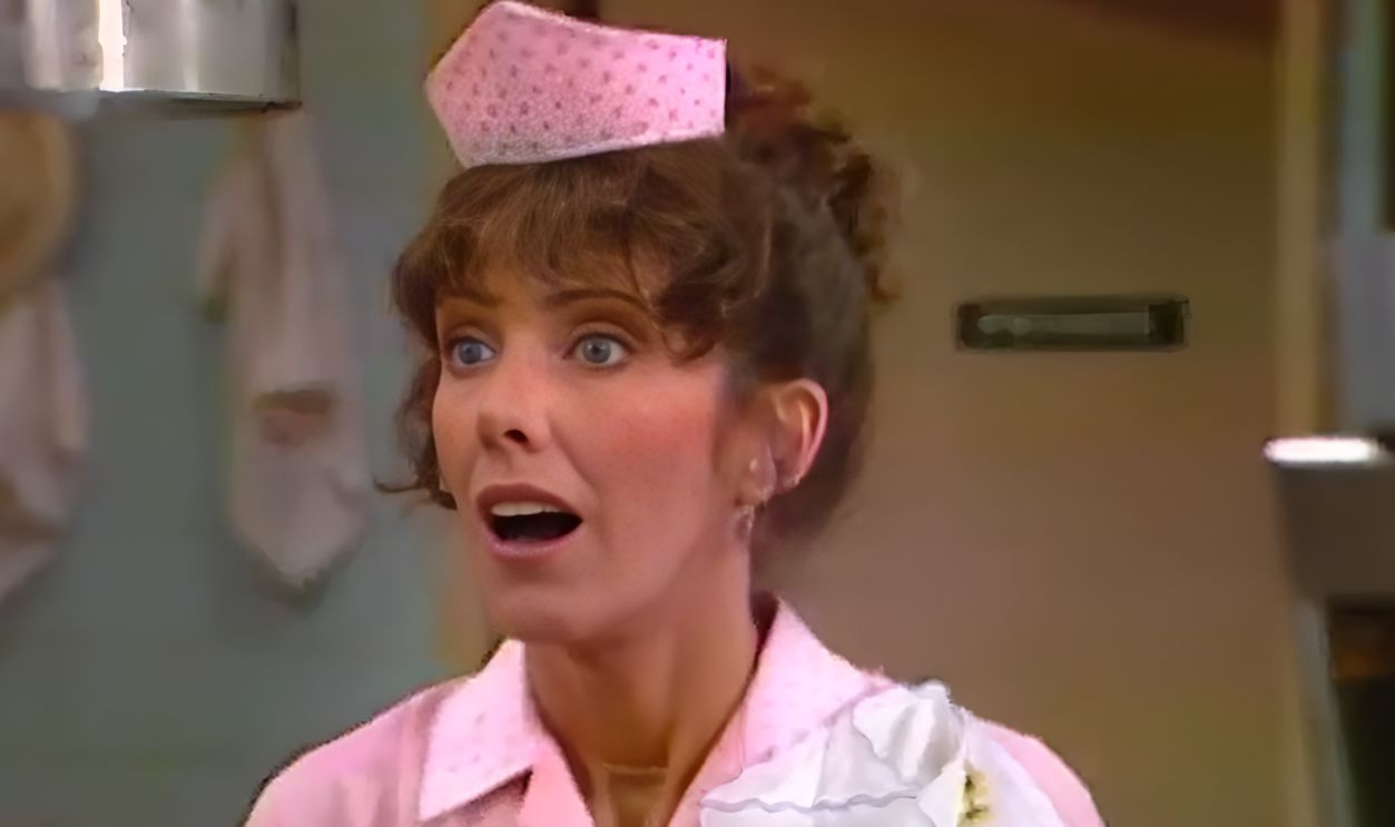 Screenshot from Alice (1976–1985)
