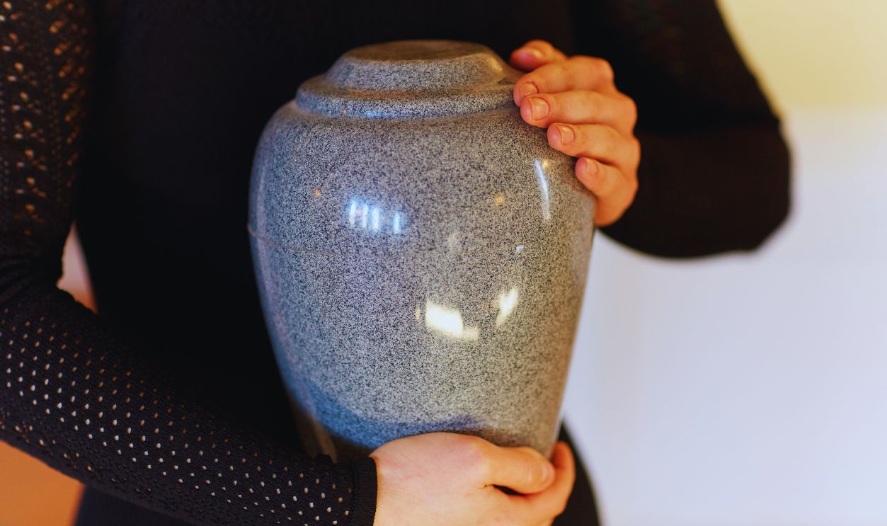 Cremation Urn