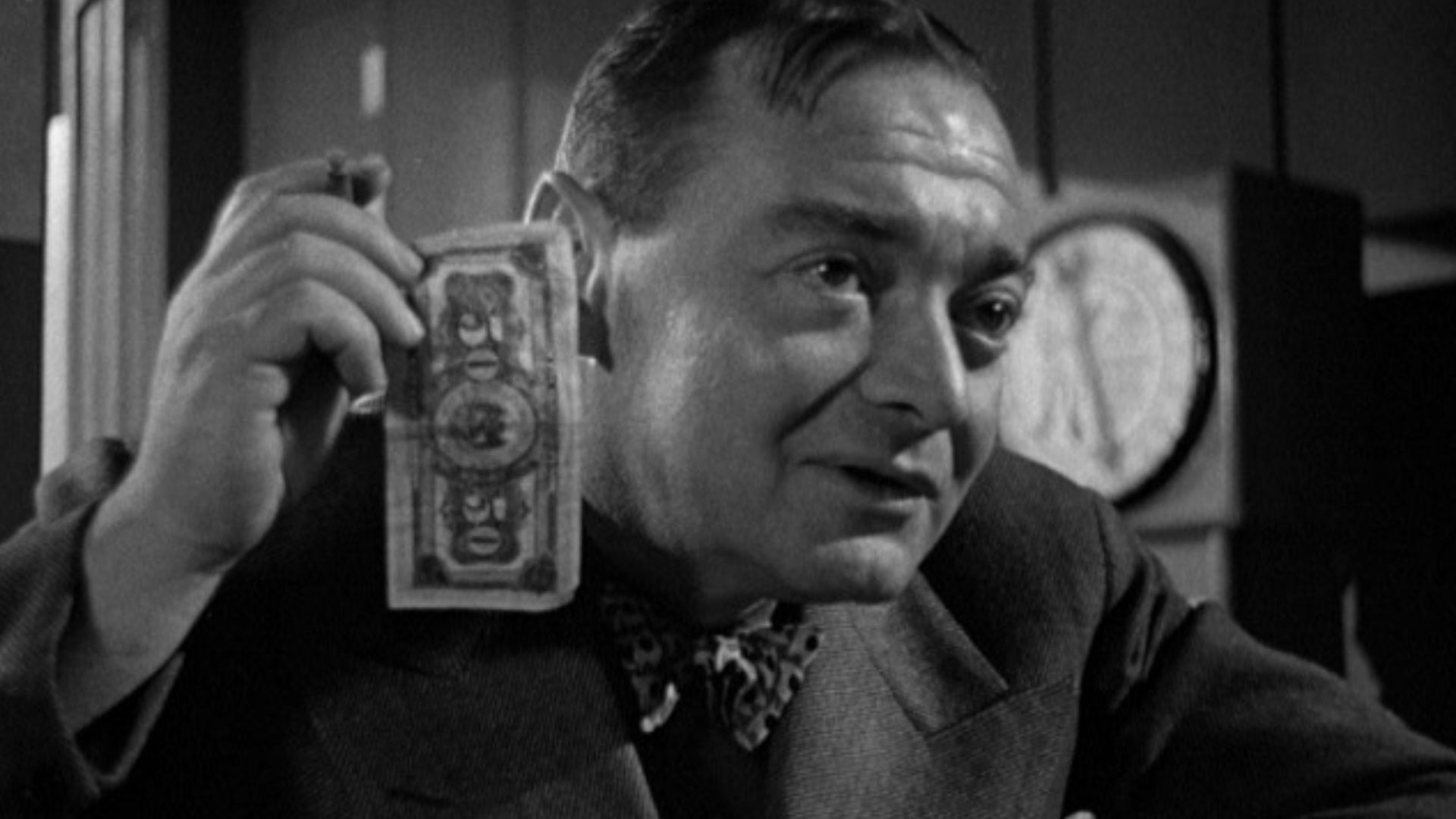 Peter Lorre in Quicksand - cropped screenshot