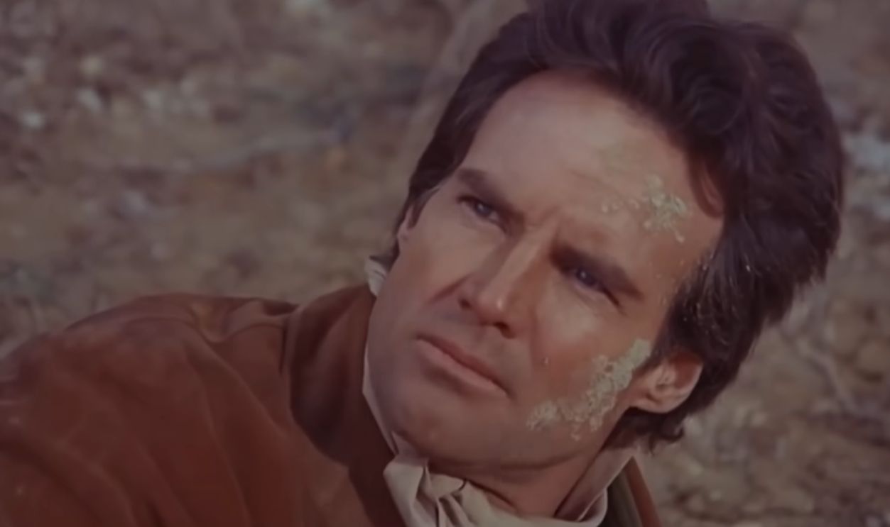 Screenshot from A Long Ride from Hell (1968)