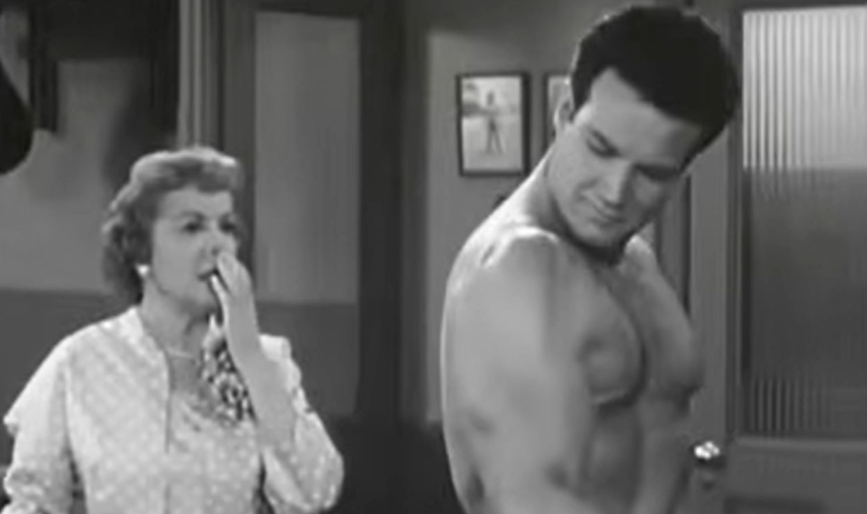 Screenshot from The George Burns and Gracie Allen Show (1950-1958)
