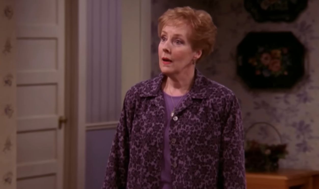 Screenshot from Everybody Loves Raymond, CBS (1996–2005)