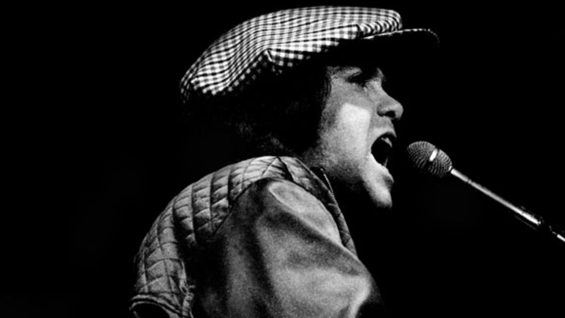 Elton John performing live in concert, late 1970s Photo: Eddie Mallin