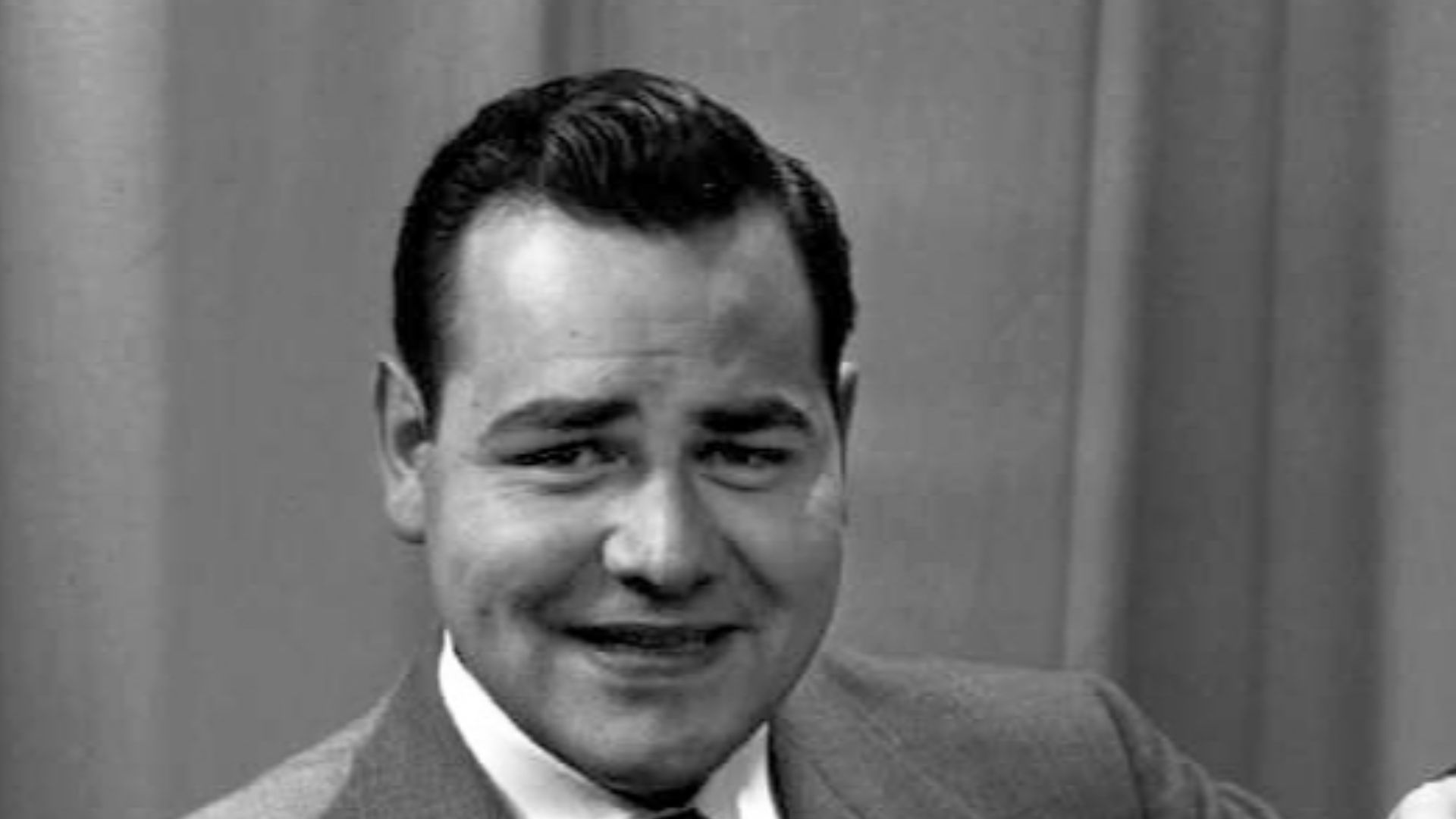Comedian Jonathan Winters, then known as Johnny Winters, promoting Gambrinus Beer in the early 1950's for August Wagner Breweries, Inc. on WBNS-TV in Columbus, Ohio.