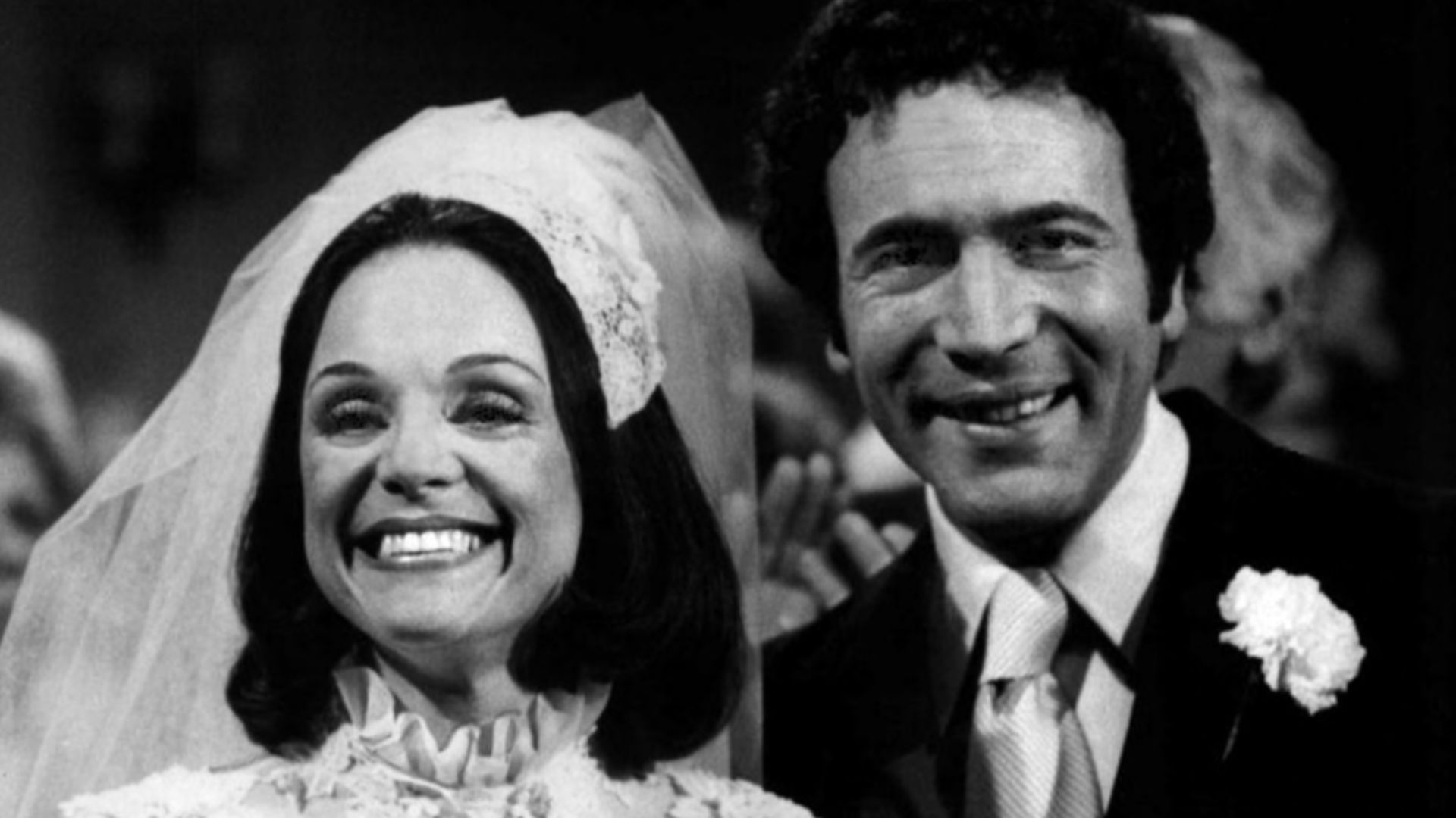 Photo of Valerie Harper as Rhoda Morgenstern and David Groh as Joe Girard from the television program Rhoda.  This is a wedding photo of Rhoda and Joe.
