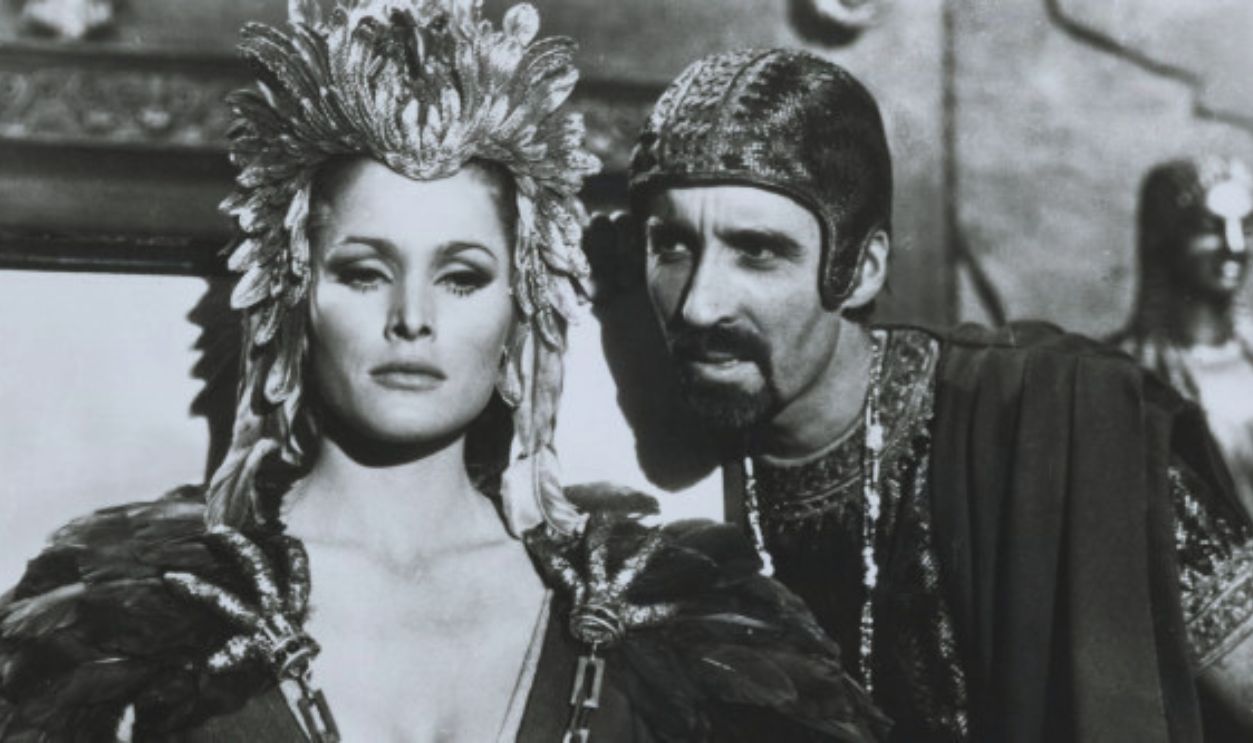 Screenshot from She (1965)