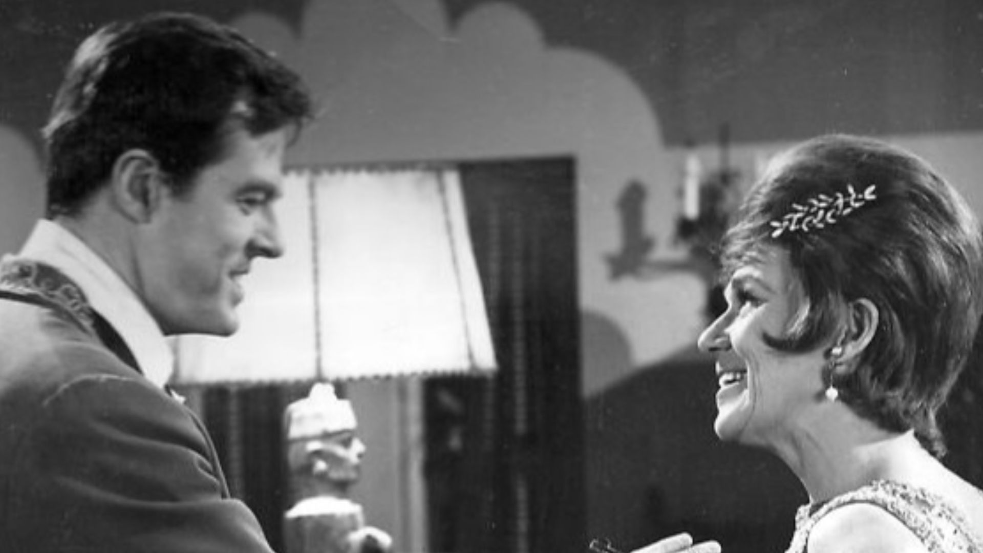 Photo of Robert Culp and Jeanette Nolan from the television program I Spy.