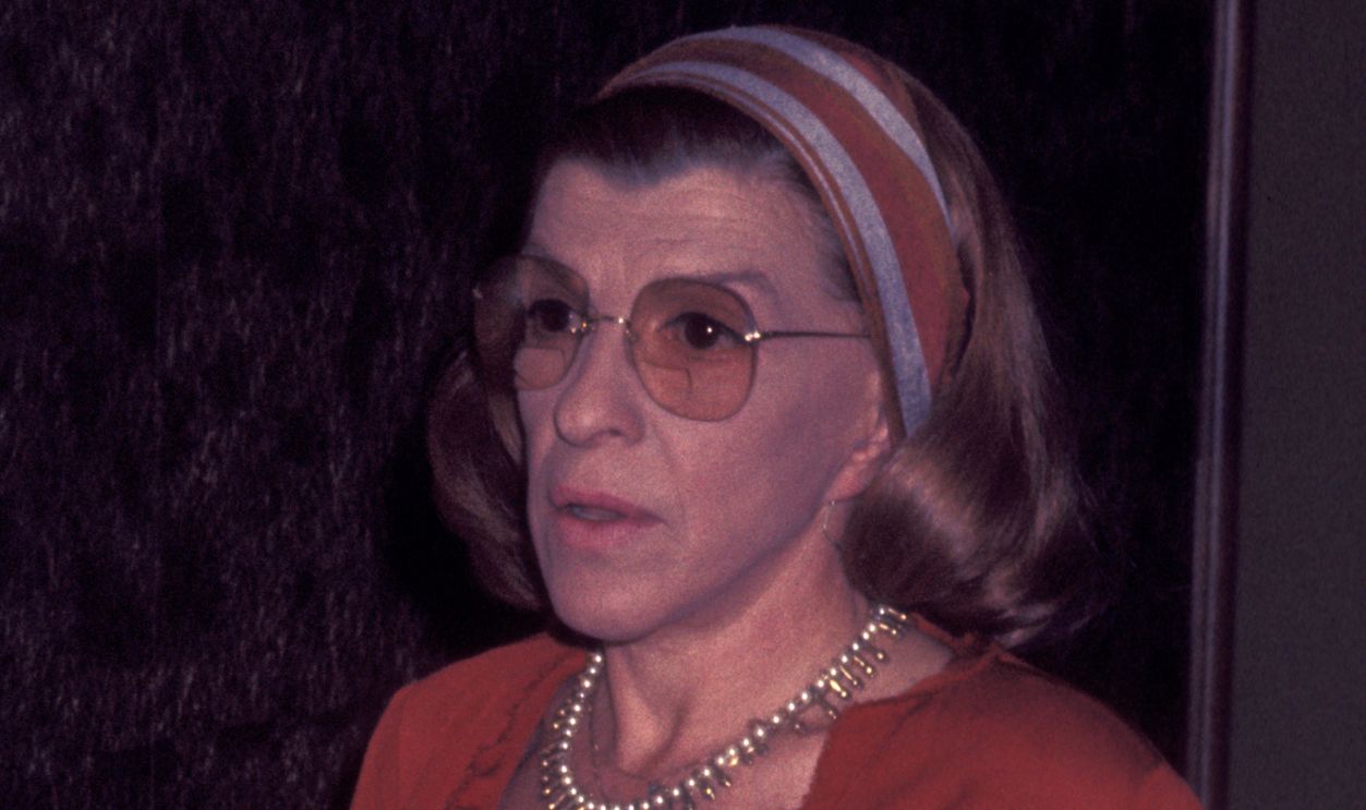 Nancy Walker 496670480