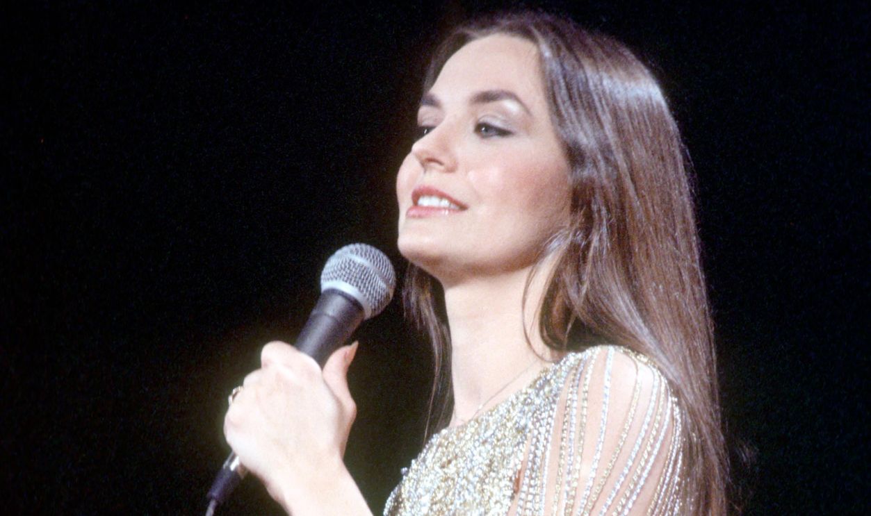  Photo of Crystal Gayle 