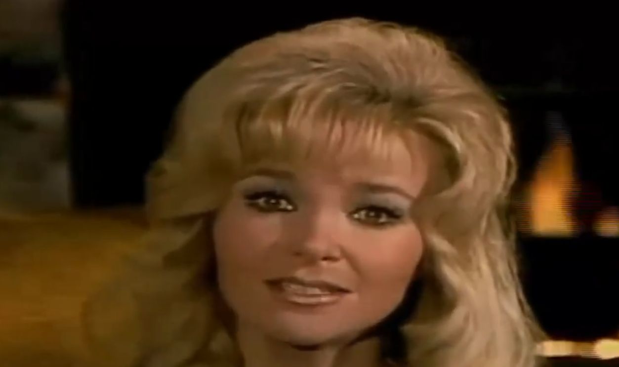Screenshot from Hee Haw (1969–1993)