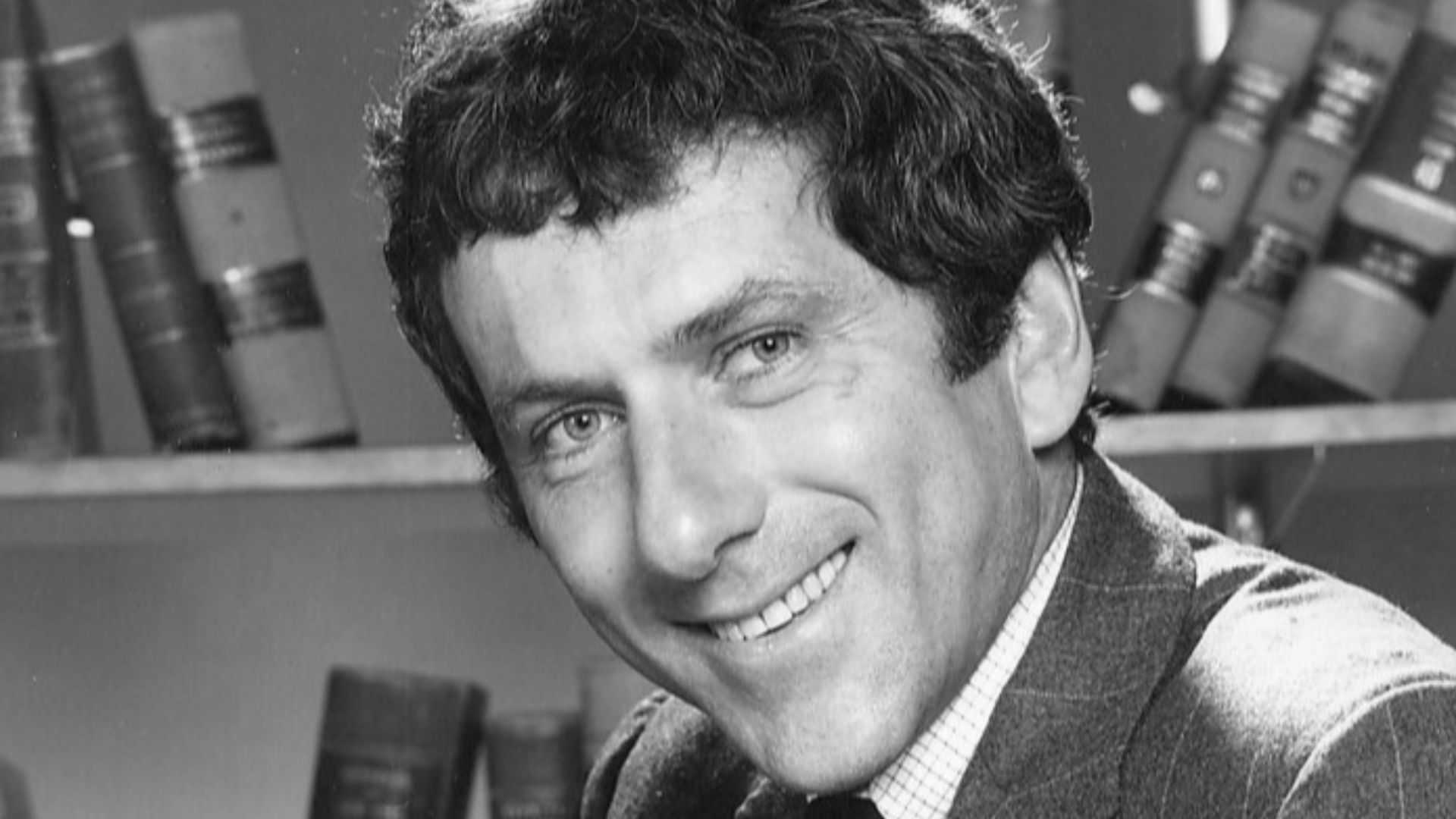 Photo of Barry Newman as Tony Petrocelli from the television program Petrocelli.