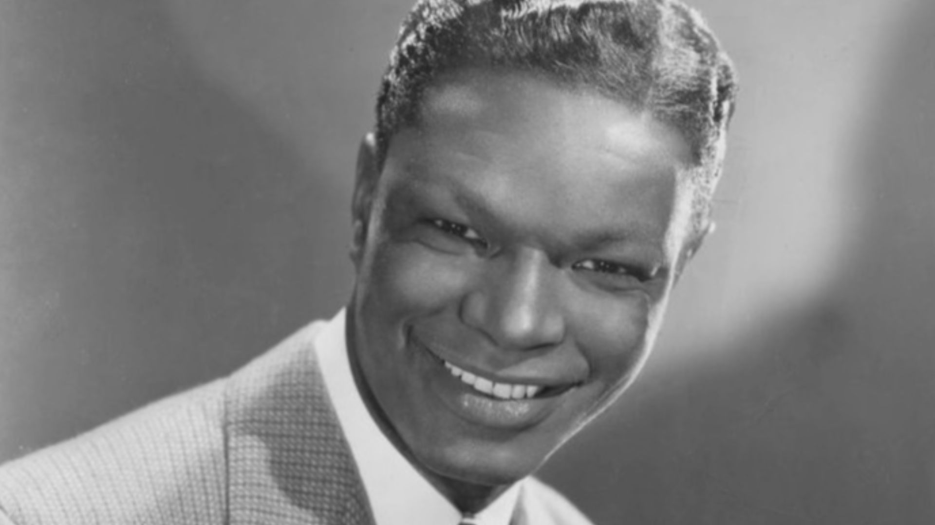 Photo of Nat King Cole in 1947.