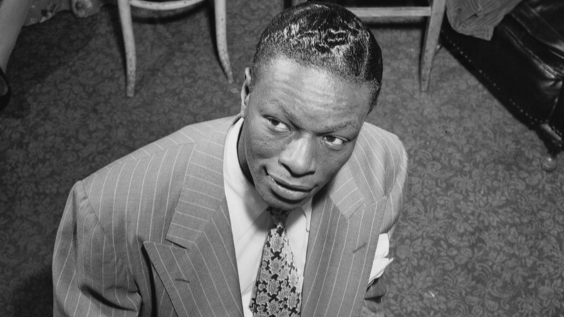 Gottlieb, William P., 1917-, photographer.
[Portrait of Nat King Cole, New York, N.Y., ca. June 1947]
1 negative :  b&w ; 2 1/4 x 2 1/4 in.
Notes:
 Gottlieb Collection Assignment No. 081
Reference print available in Music Division, Library of Congress.
Pu