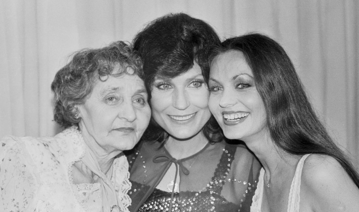 Here's a kind of royal family of country music. Loretta Lynn (Center) poses with her mother, Clara Butcher, and sister, Crystal Gayle, at the 15th annual