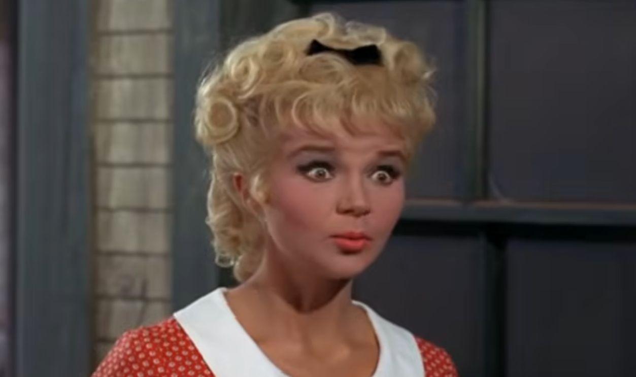 Screenshot from Petticoat Junction (1963–1970)