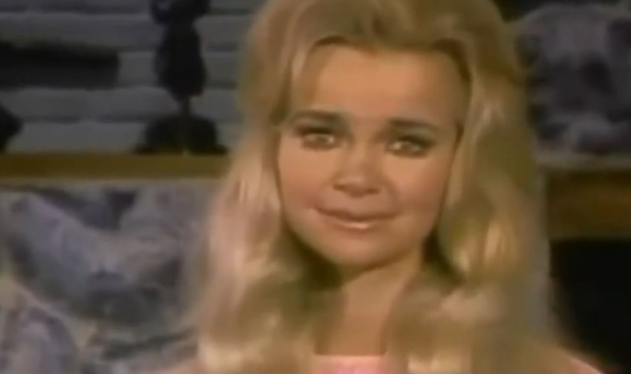  Screenshot from Hee Haw (1969–1993)