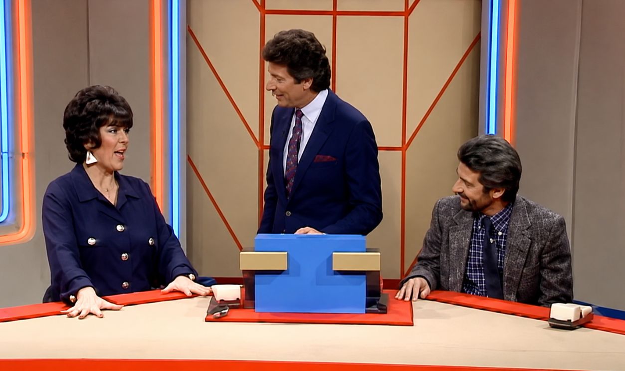 Screenshot from  Super Password, NBC  (1984-1989), Enhanced 