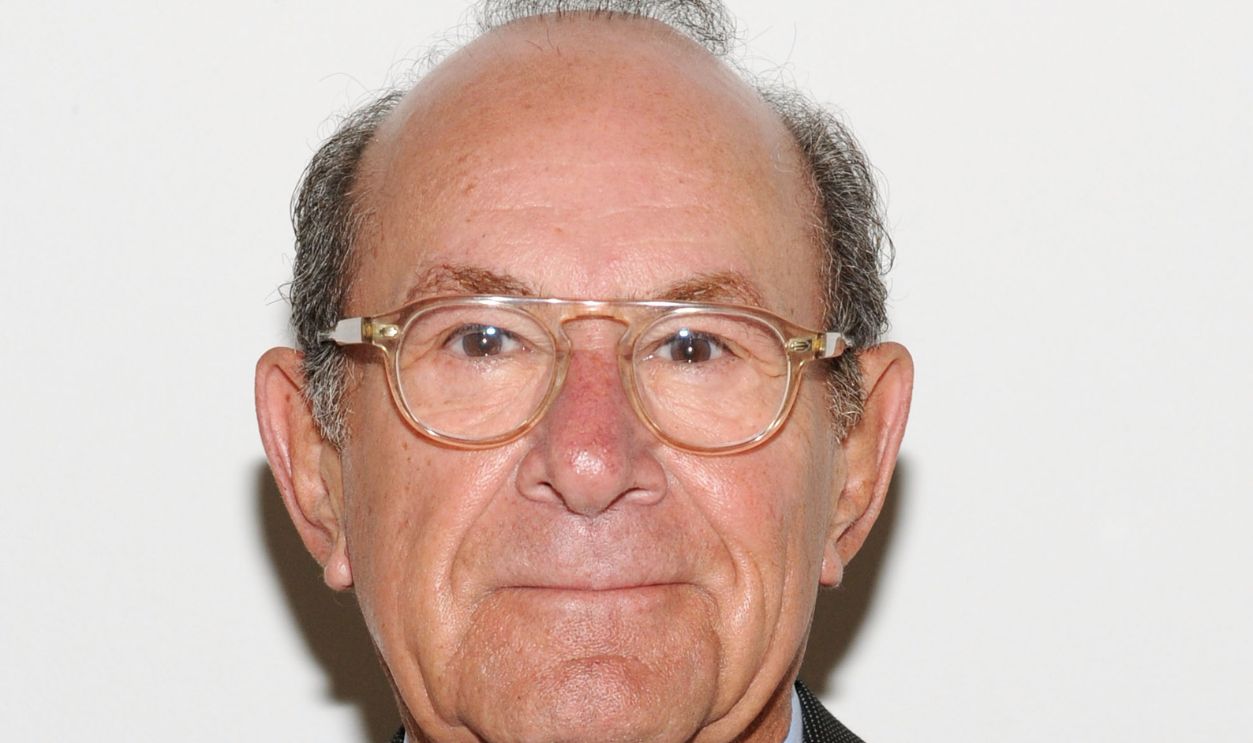 Stuart Margolin attends 