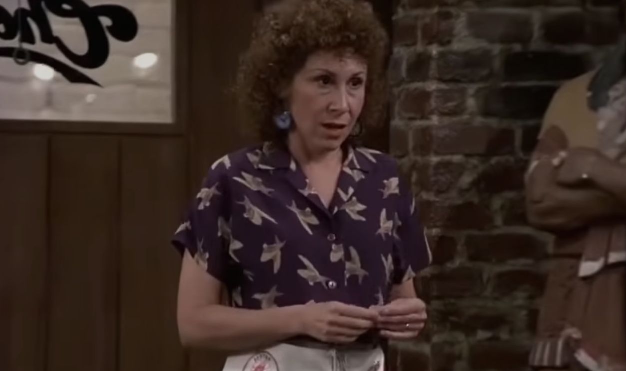 Screenshot from Cheers (1982–1993)