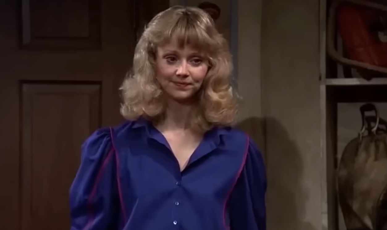 Screenshot from Cheers (1982–1993)