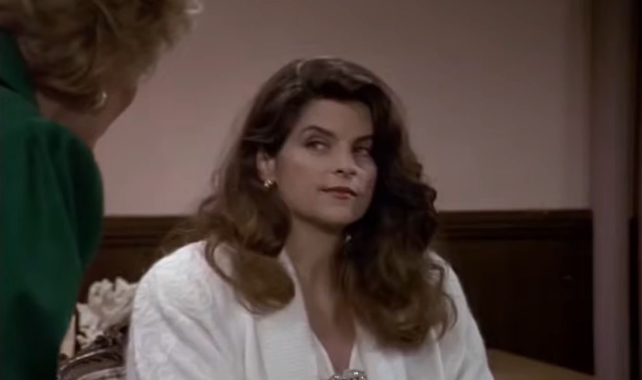 Screenshot from Cheers (1982–1993)