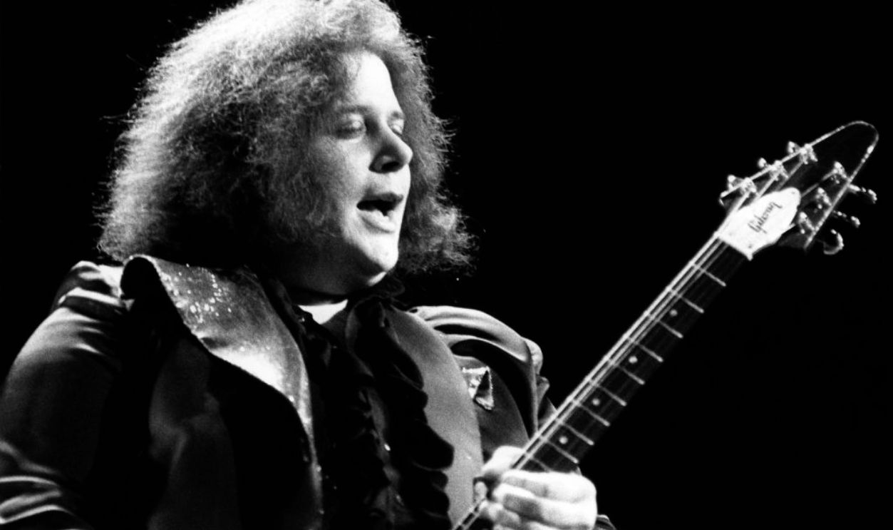 UNITED KINGDOM - APRIL 20: RAINBOW THEATRE Photo of Leslie WEST, Leslie West performing on stage